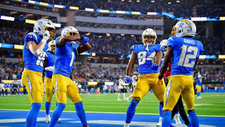 Follow live: Chargers in control vs. Patriots as they look to clinch playoff spot