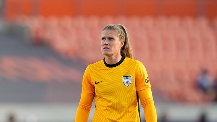 Naeher named U.S. Soccer Female Player of Year