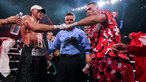 Divisional rankings: Benavidez’s big win proves he’s ready for next level