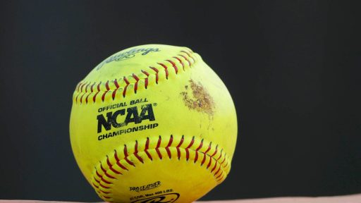 🥎 NCAA softball scoreboard