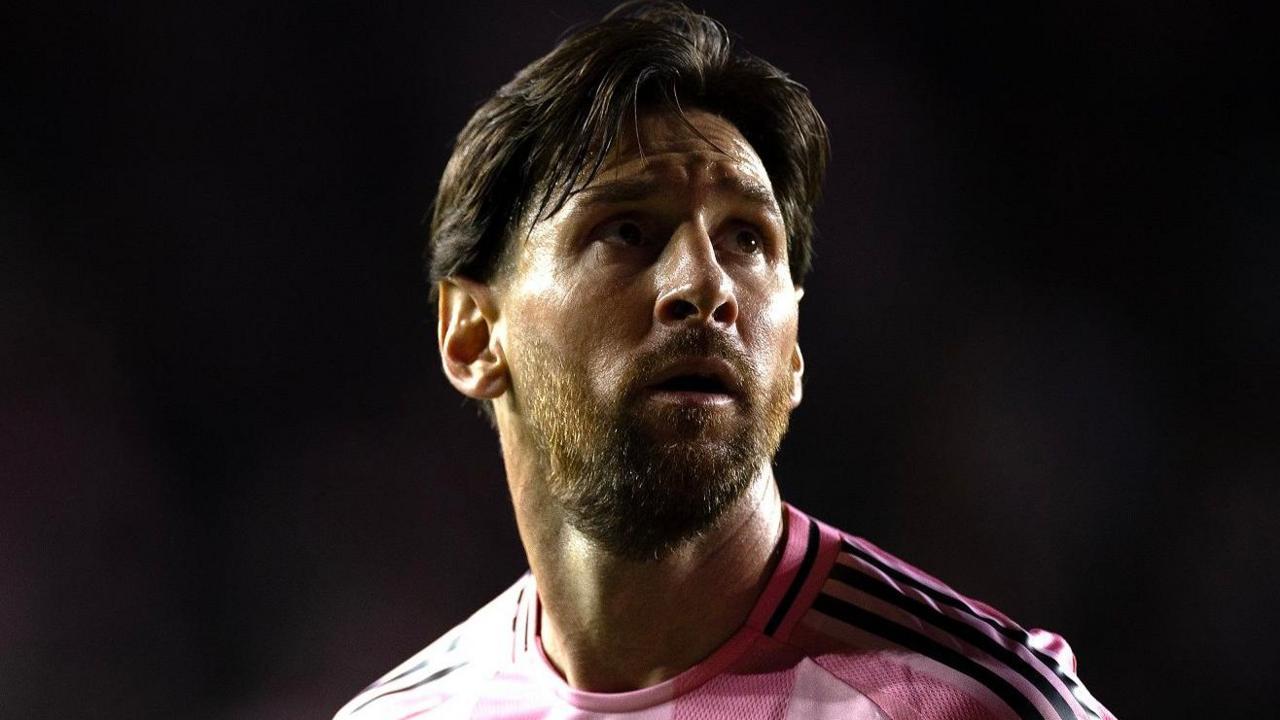 Messi fined for grabbing neck of NYCFC assistant