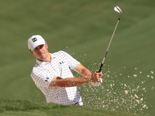 Star Texas golfer apologizes after heckling Rory