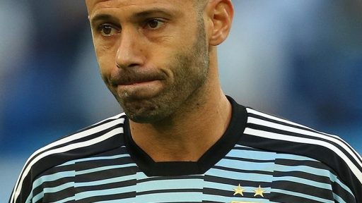 Mascherano defends handling of Messi fitness