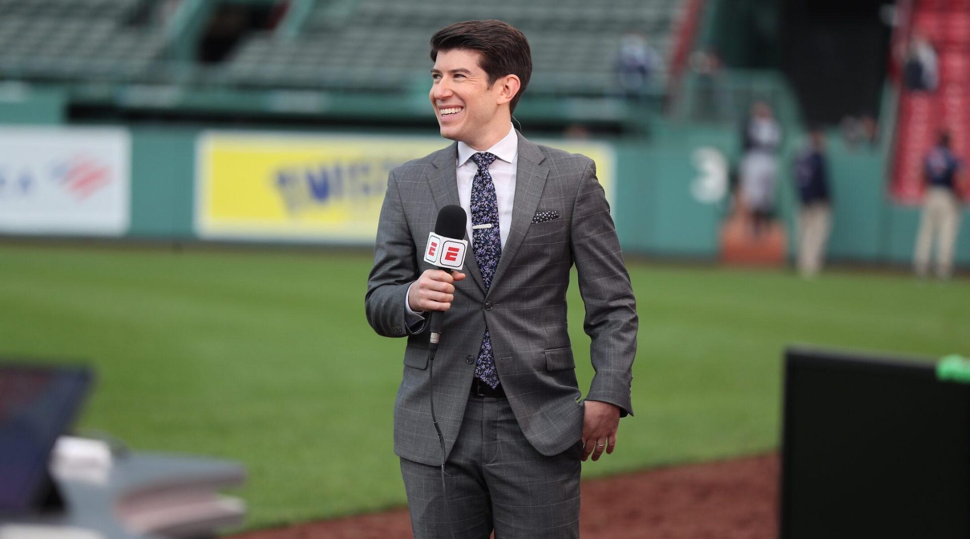 Jeff Passan’s takeaways on first month of 2025 MLB season