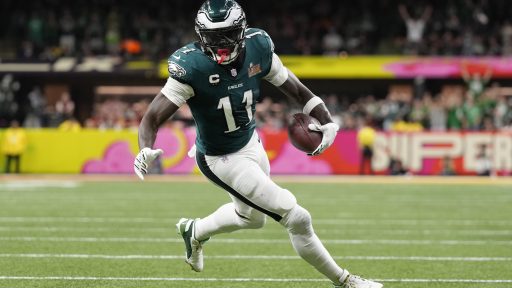 A.J. Brown’s proposal to girlfriend includes performance by John Legend